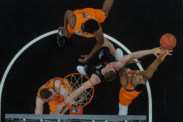 位以防守闻 位以防守闻